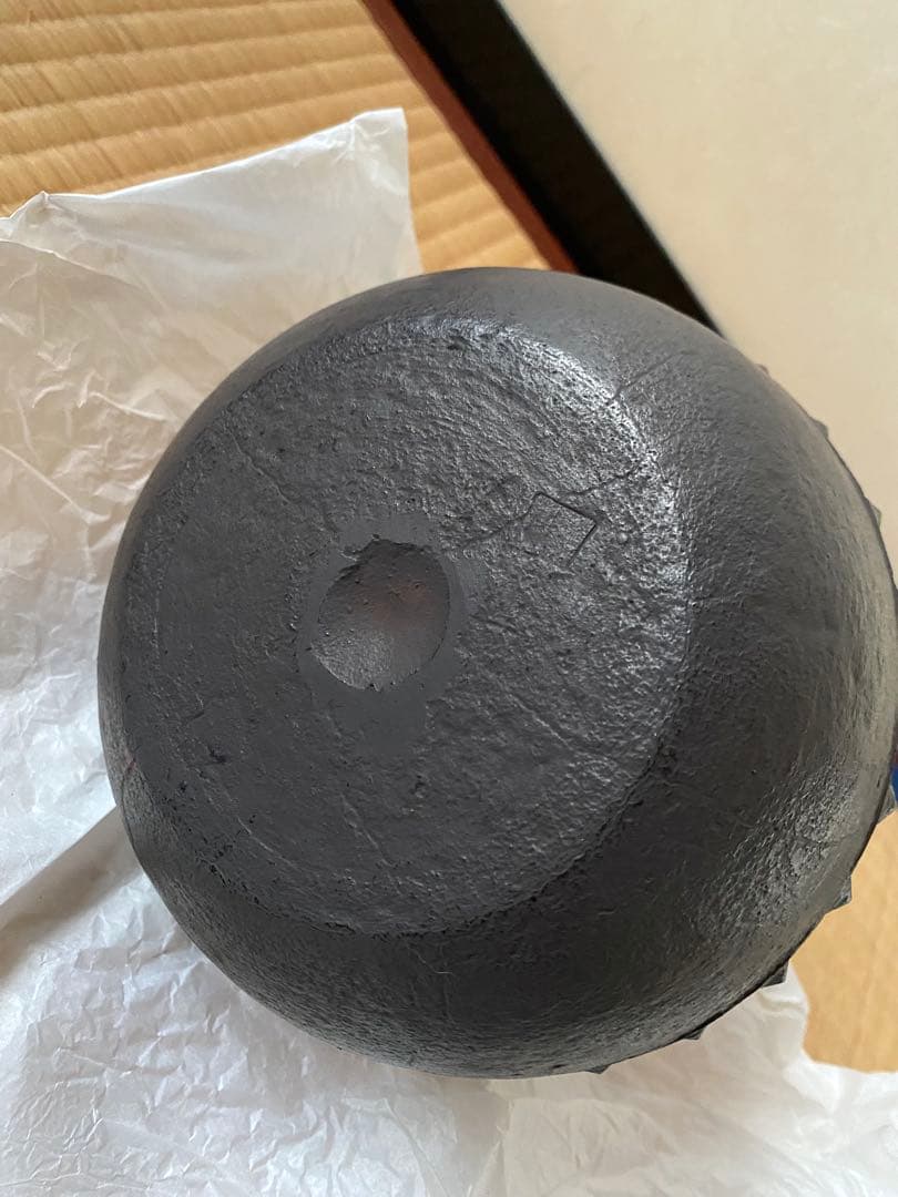 鉄瓶 鬼霰 鋳師 金森紹栄氏作 共箱入