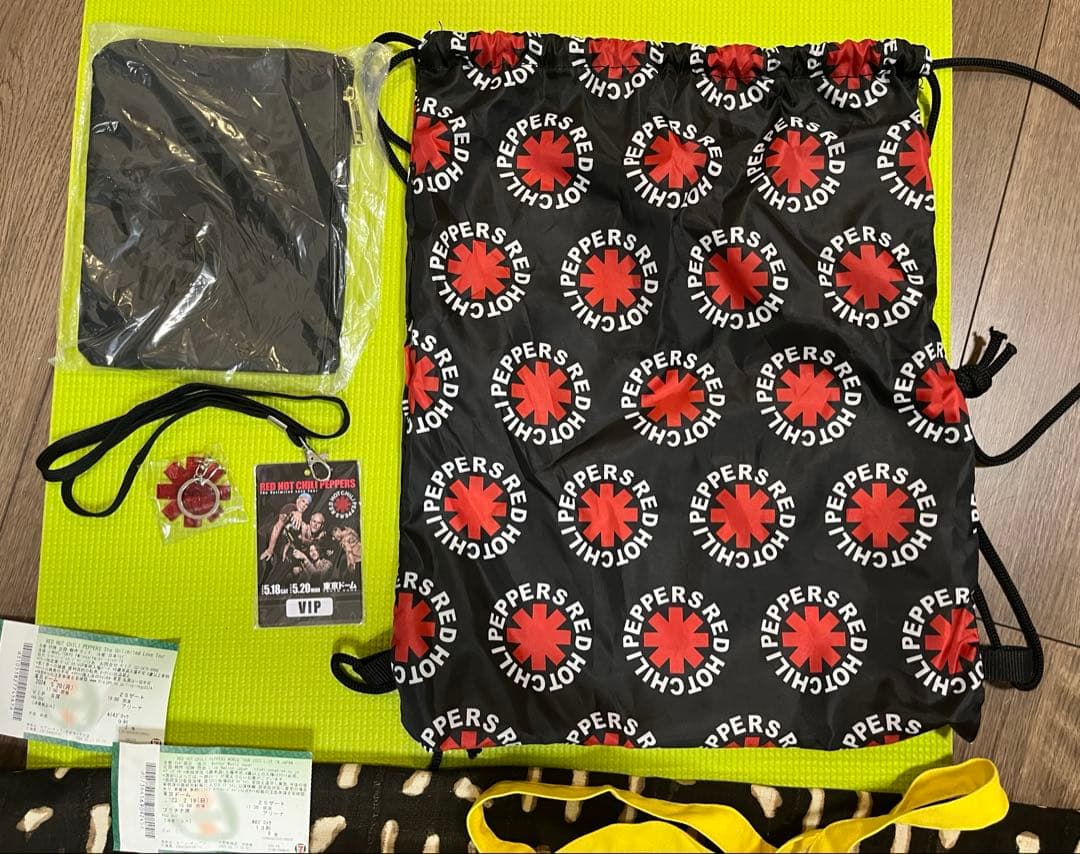HYDEIST81°様専用 レッチリ2023&2024来日VIPグッズ他 - メルカリ