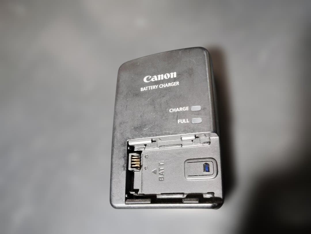 Canon 4K ビデオカメラ 本体