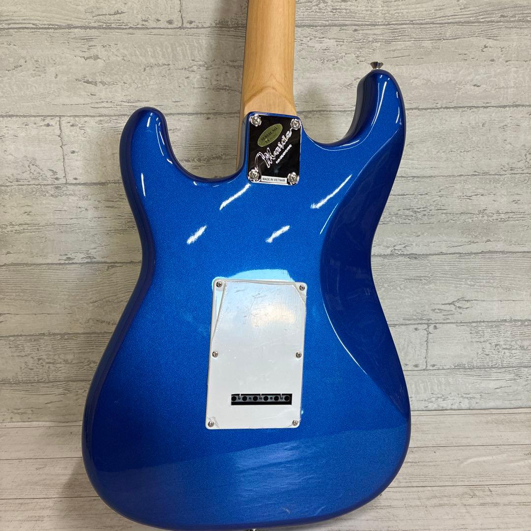 メイビス ストラトキャスター エレキギター