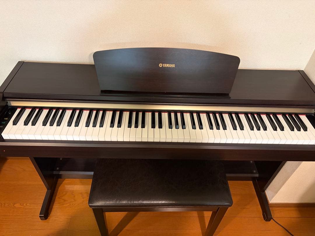 Yamaha 電子ピアノ 黒 椅子付き YDP 123 値下げ可能 コンパクトピアノ