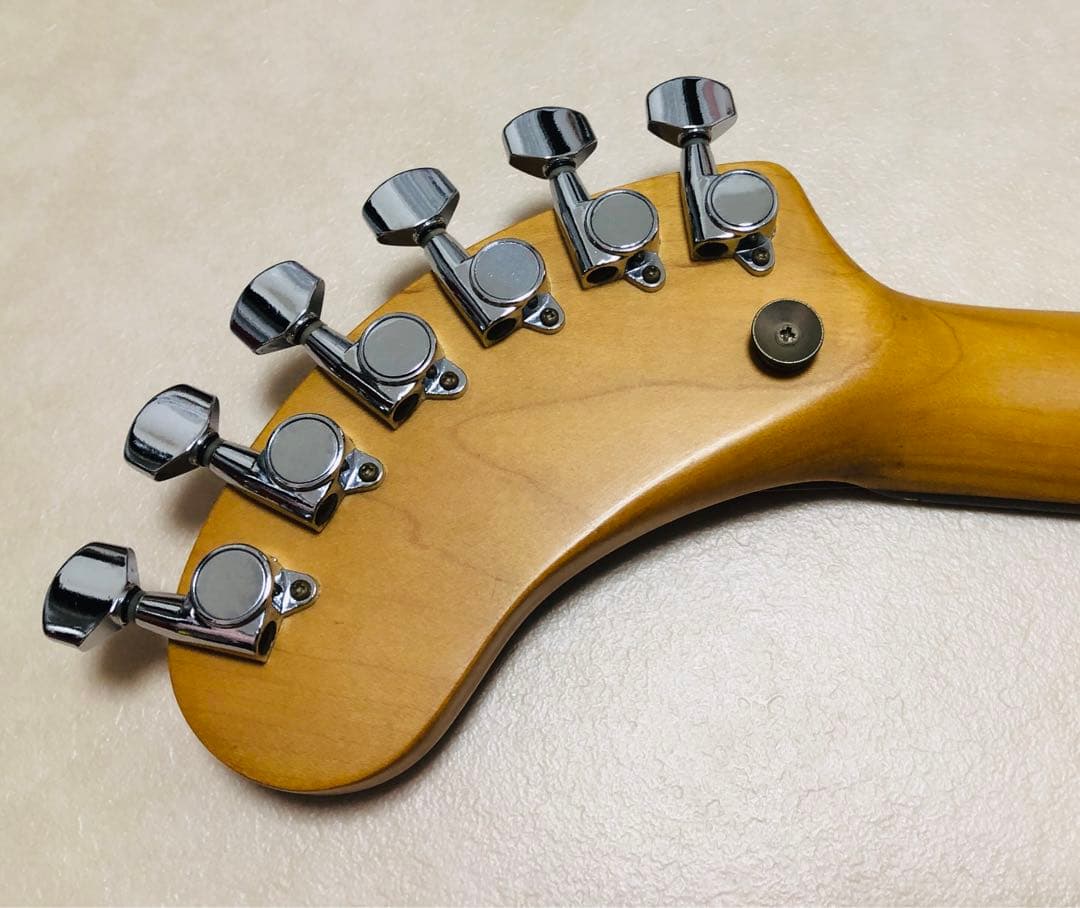 【美品】ZO-3 レッド アンプ内蔵ミニギター ヘッドフォン端子付 ぞうさん