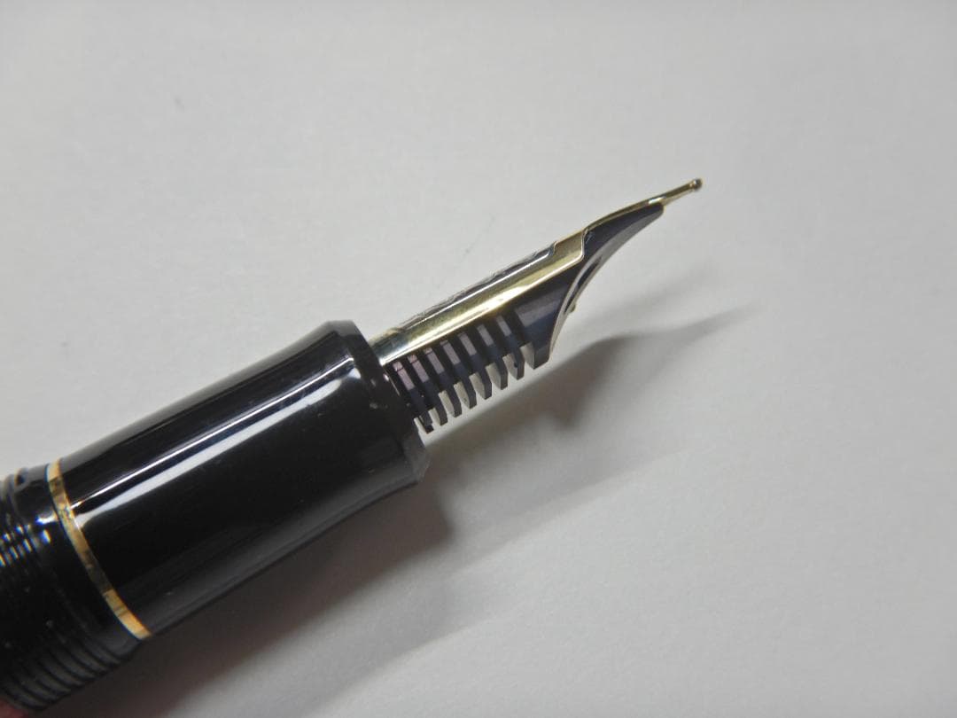 PILOT カスタム845 漆 朱 ペン先18K 750 <M> 万年筆 筆記可