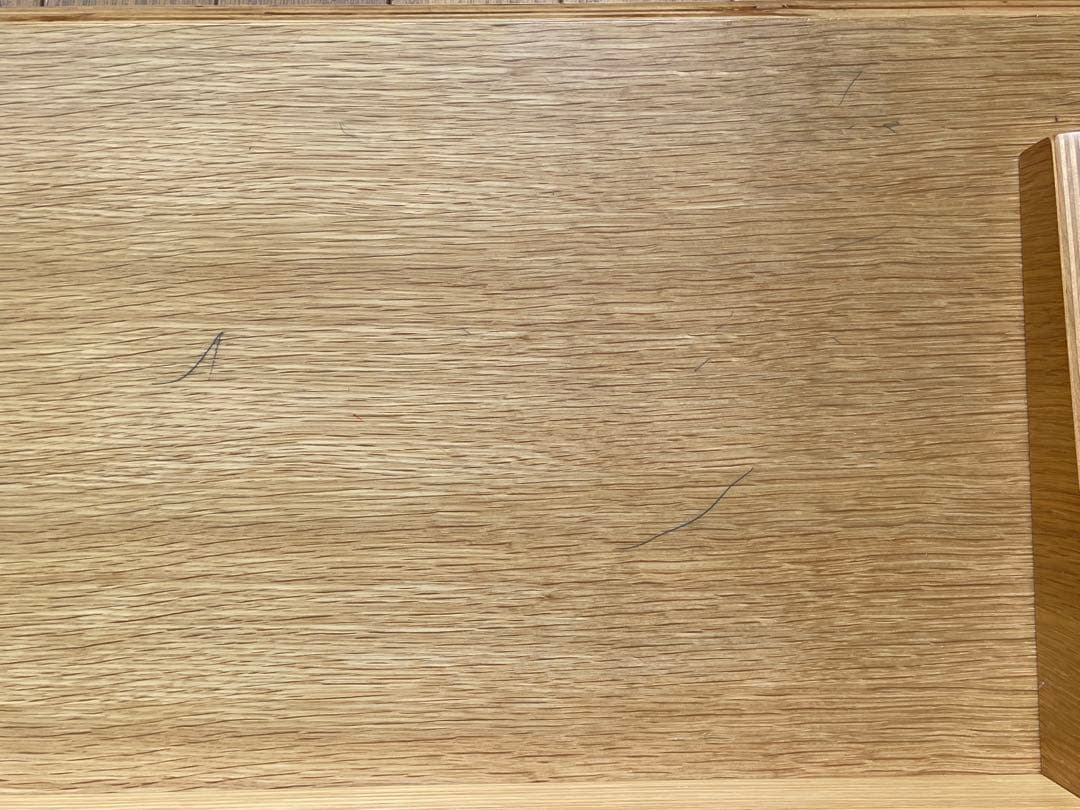 リビングでもダイニングでもつかえるテーブル・２・オーク材