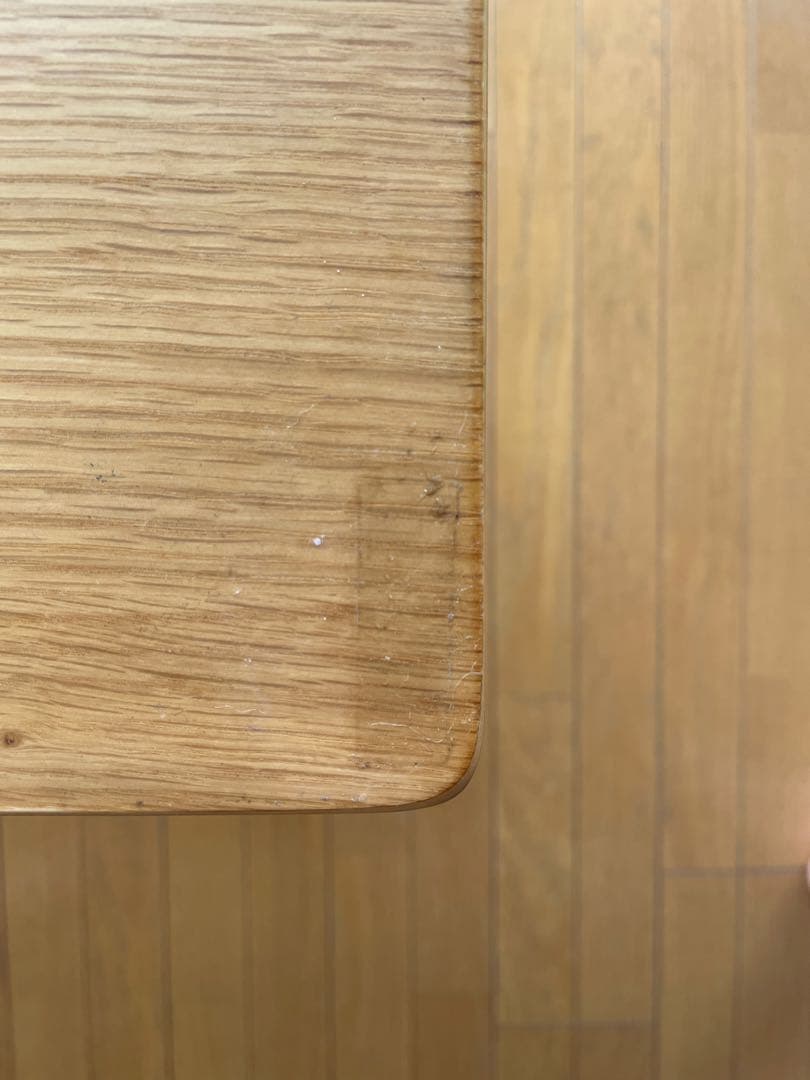 リビングでもダイニングでもつかえるテーブル・２・オーク材