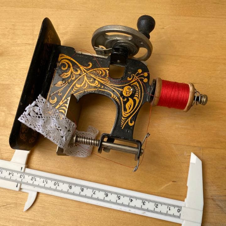 1900-20年 小さな 小さな アンティーク ミシン アールヌーボー ドイツ