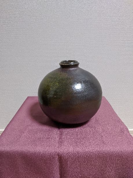 北大路魯山人 織部焼 三つ足 壺 時代箱 D R5512C北大路魯山人 織部焼