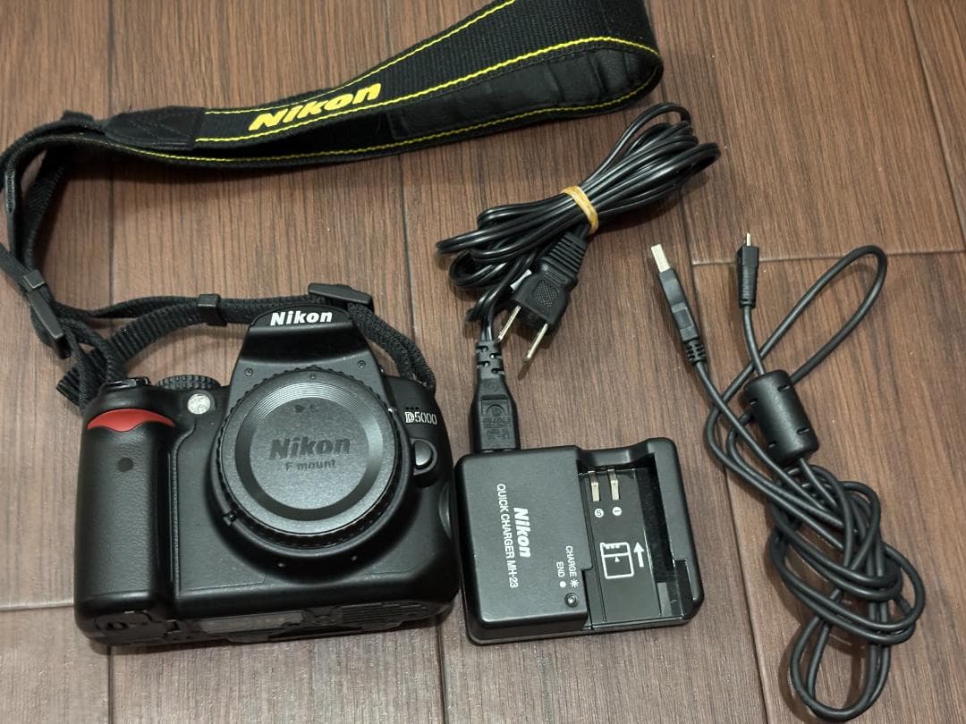 Nikon ニコン D5000 レンズ3本 おまけ多数
