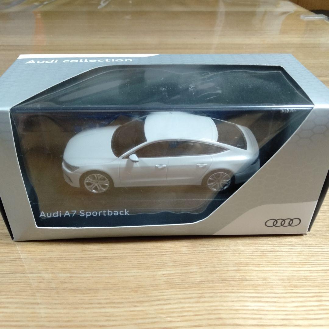 1/43 アウディ Audi A7 スポーツバック Audi 廃番 ケース 箱 - メルカリ