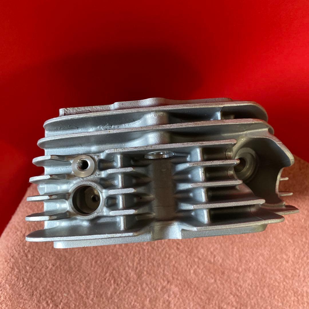 ✴︎純正部品✴︎ヘッドcomp.シリンダー12200-GEY-640