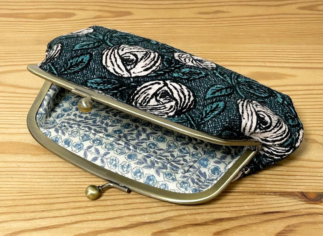 【該当者さま専用作品につきご購入不可となります】 がま口ポーチ 4点