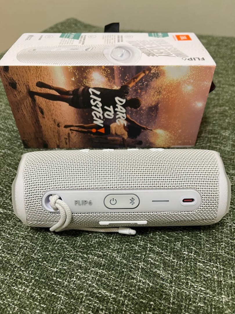 まず出ない球。VT-228珍しい赤箱カミナリマークの軍球。箱はST-19より