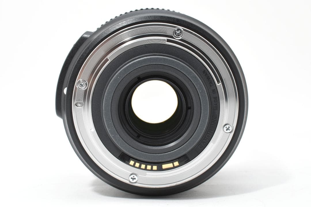 ★極上品★キヤノン EF-S 15-85mm f3.5-5.6 IS USM