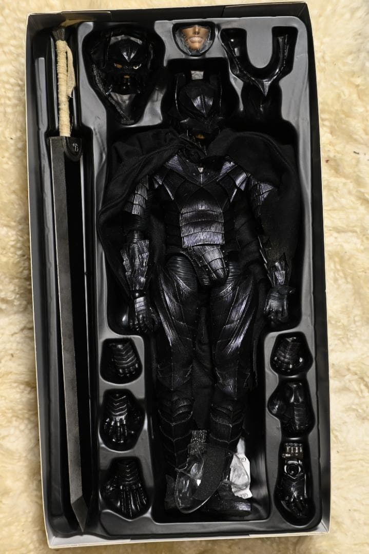 【訳あり】threezero ベルセルク ガッツ 狂戦士の甲冑