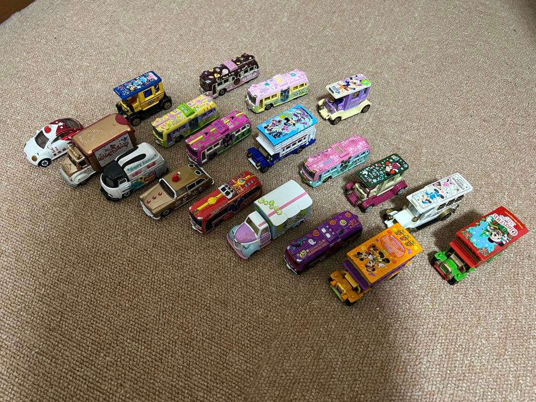 ディズニートミカ19台まとめ売り