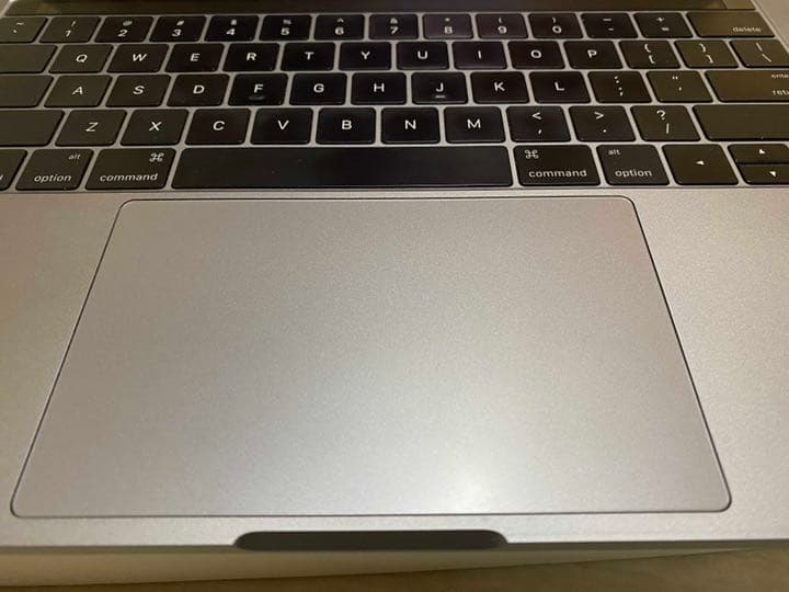 MacBookPro 13インチ Touch Bar搭載モデルMLH12J/A Macbook Pro 15