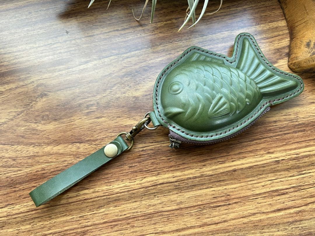 【組合せ自由３個セット】本革たい焼き型ミニポーチ｜遊び心ある小物・小銭入れ