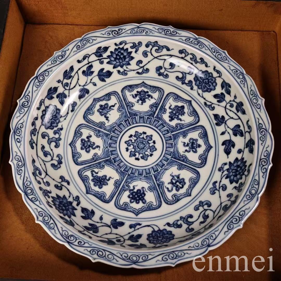 中国古美術・旧蔵磁器・吉祥八宝青花磁器皿・純手描き・文房具・置物・