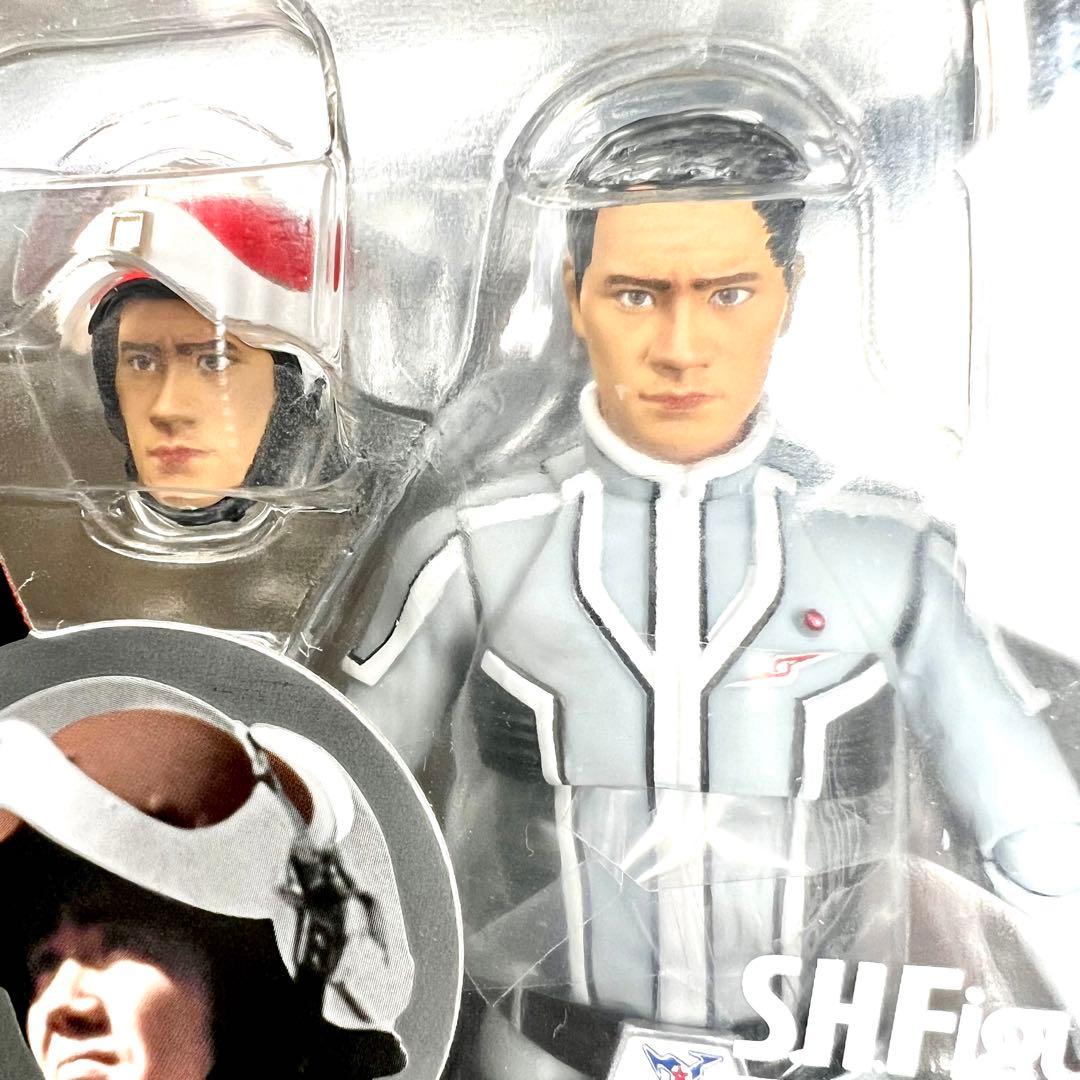 ウルトラセブン S.H.フィギュアーツ モロボシ・ダン 開封品・オマケ