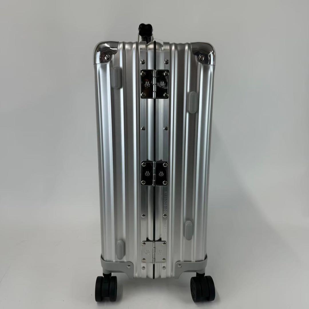 新品 RIMOWA リモワ クラシックキャビン 36L シルバー キャリーバッグ