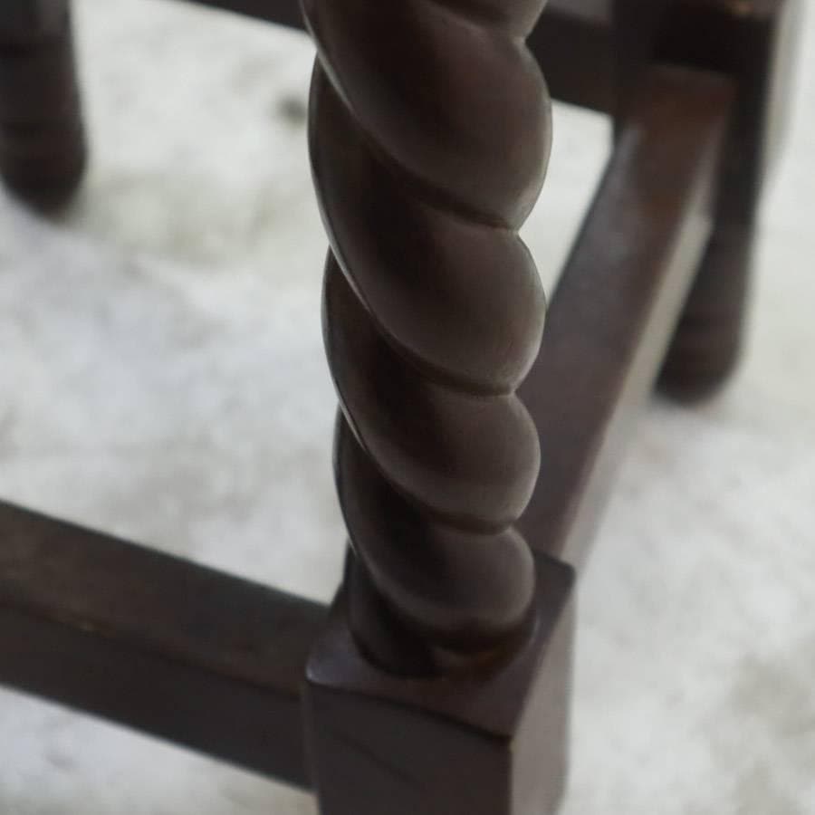 イタリア製 座面回転 バースツール ツイストレッグ アンティーク調 クラシカル