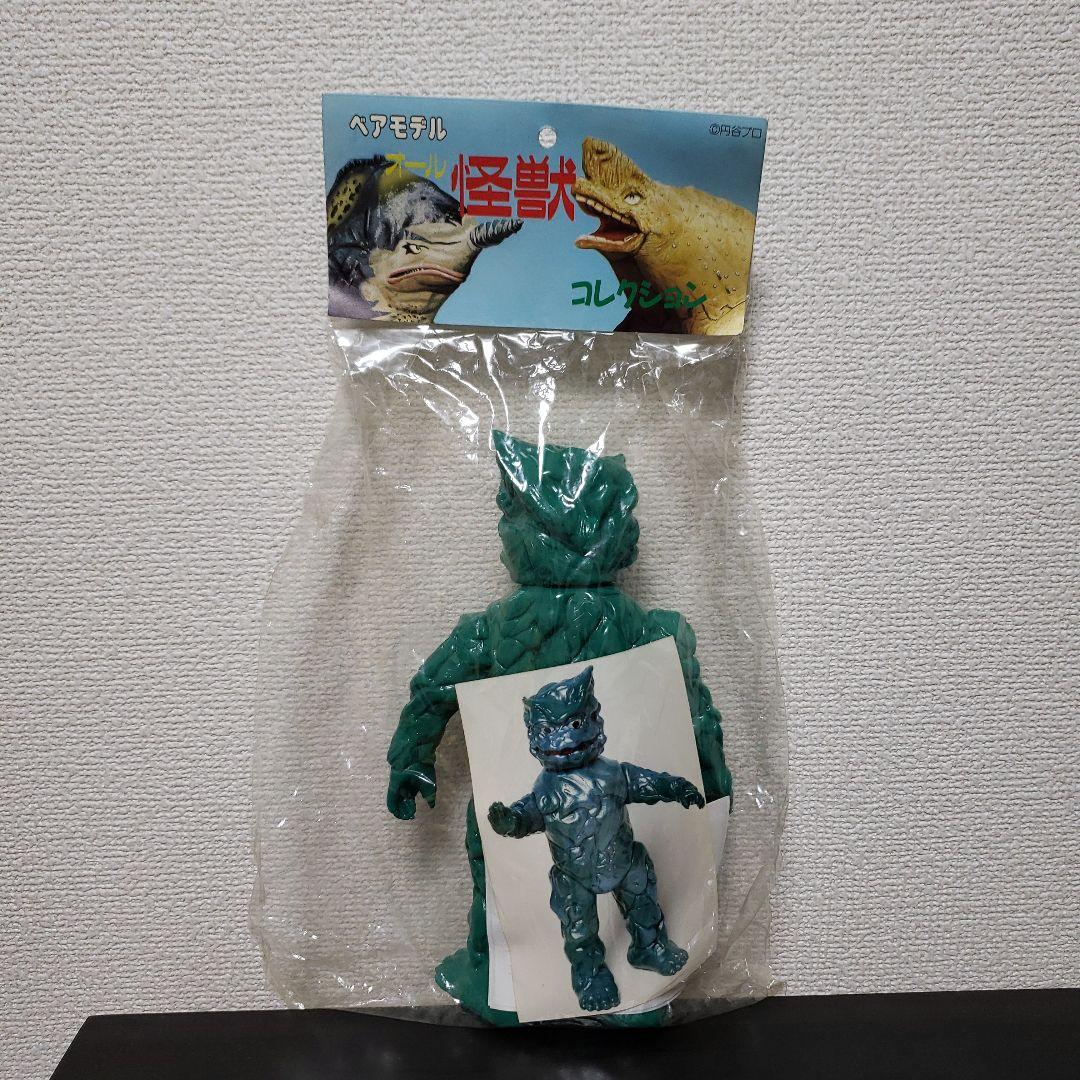 ベアモデル　ソフビ　ウルトラマン　ケロニア