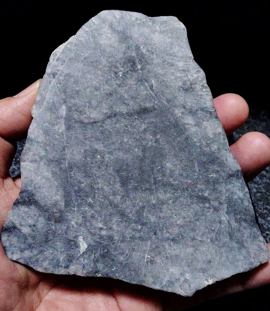 翡翠原石糸魚川転石硬玉【姫川・川ズレ磨き石132g】 ☆翡翠原石