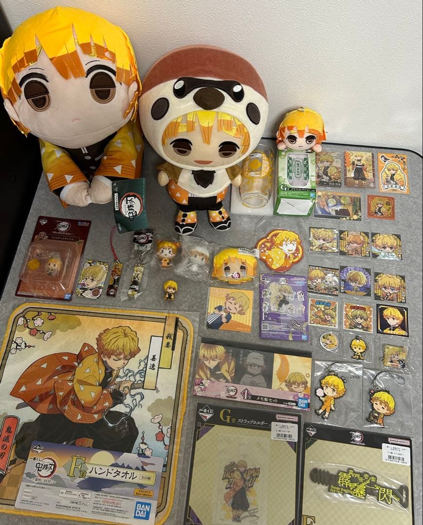 我妻善逸 ✨ キメツ学園 缶バッジ 22個 まとめ売りセット 我妻善逸 缶