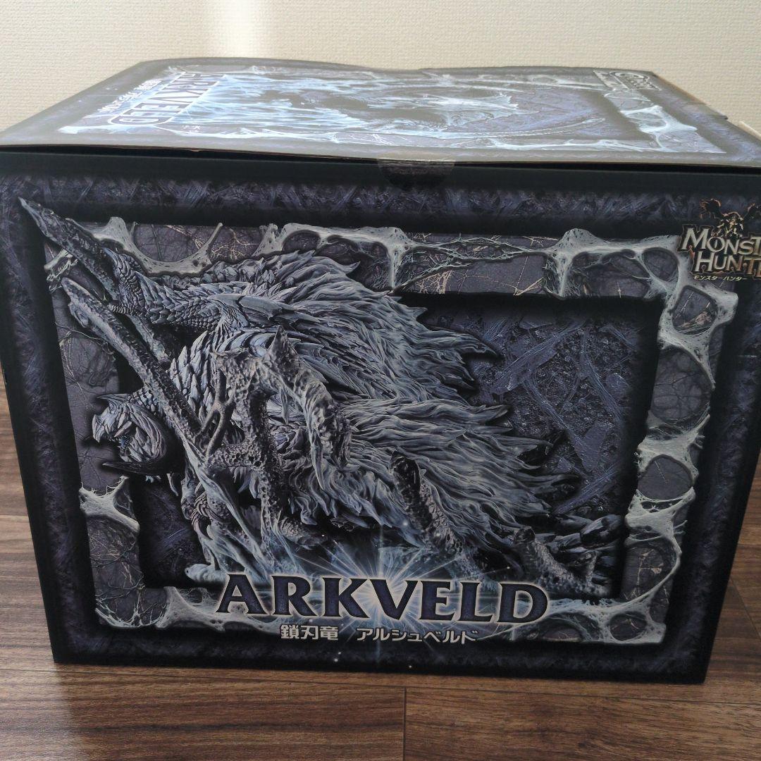 新品未開封 クリエイターズモデル 鎖刃竜 アルシュベルド フィギュア