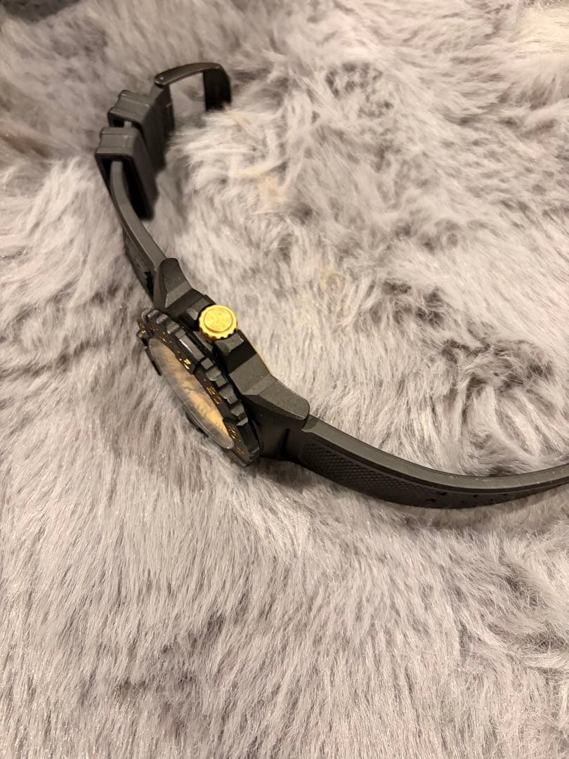 Luminox 3505.GP.SET 限定版 ゴールド文字盤 シリアルナンバー