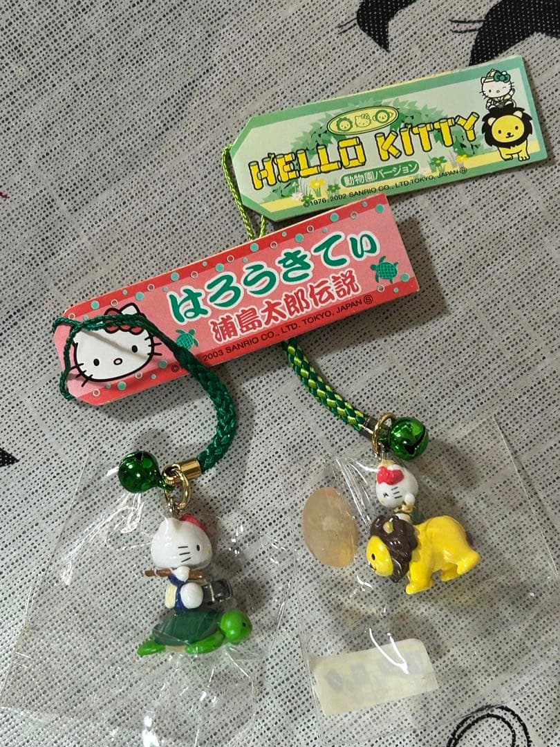 ご当地キティ根付け