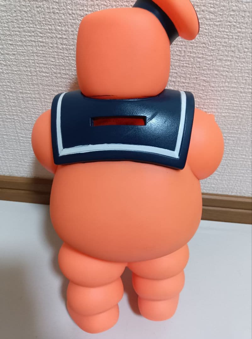 ダイヤモンドセレクト　ゴーストバスターズ　マシュマロマン　フィギュア　蓄光