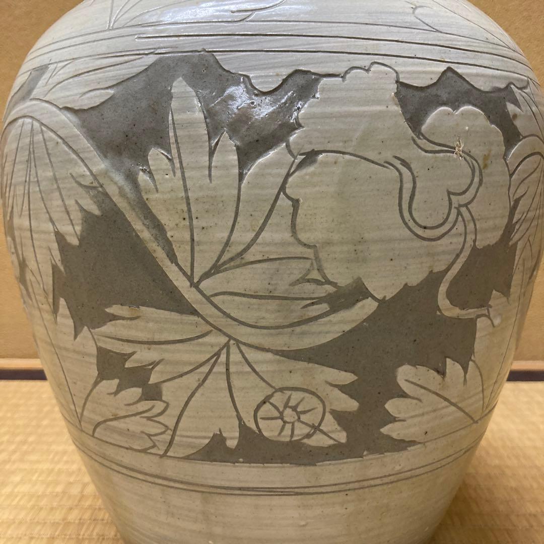 李朝白化粧描き落とし壺