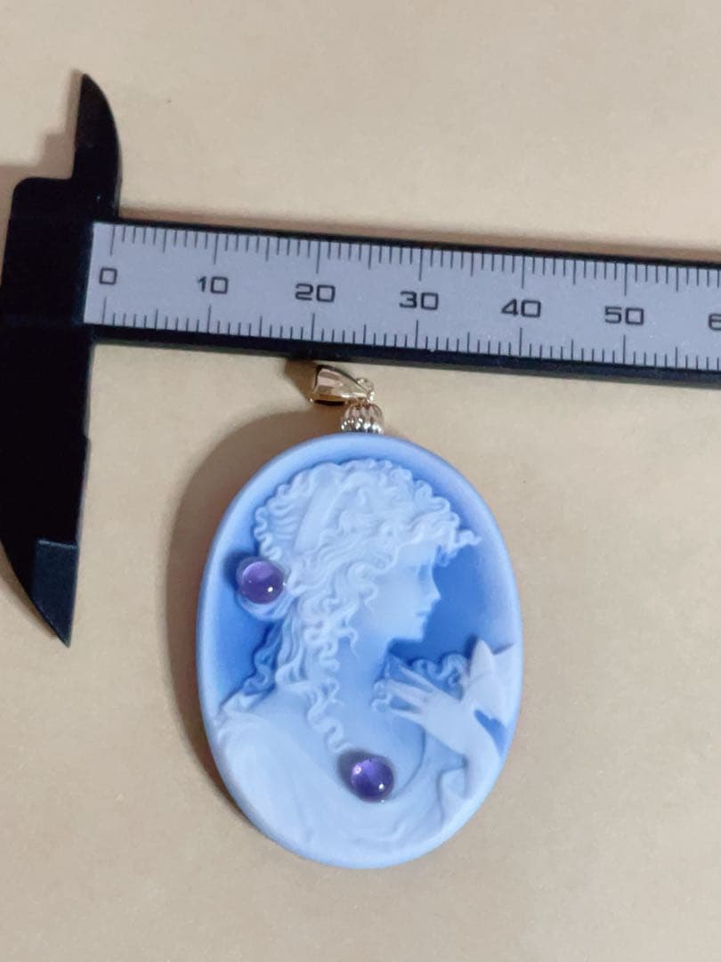 カメオ ブローチ 瑪瑙 天然石 緑 K18(18金) ゴールド 06ar メノウ