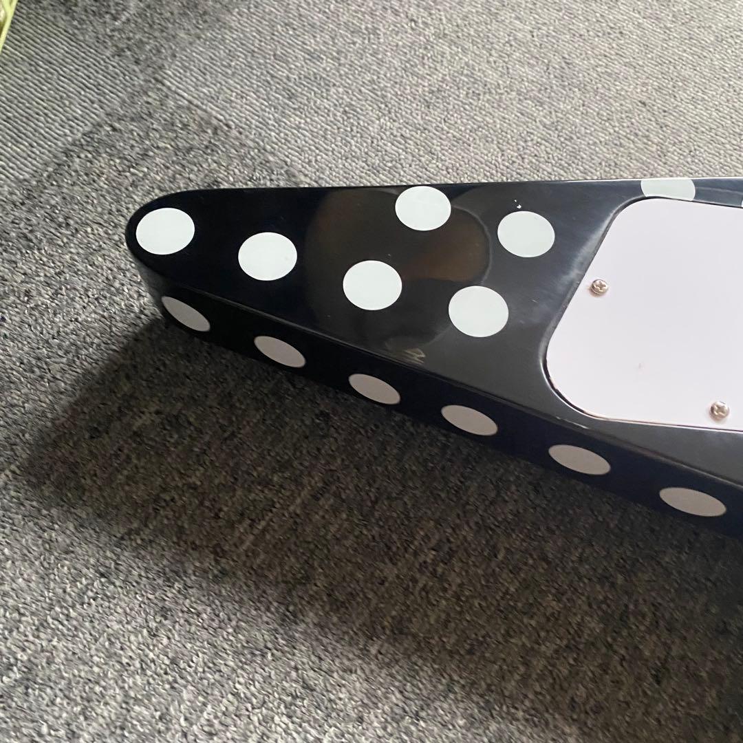 しん様専用ノーブランド ランディーローズ フライングV 黒/白 ポルカ