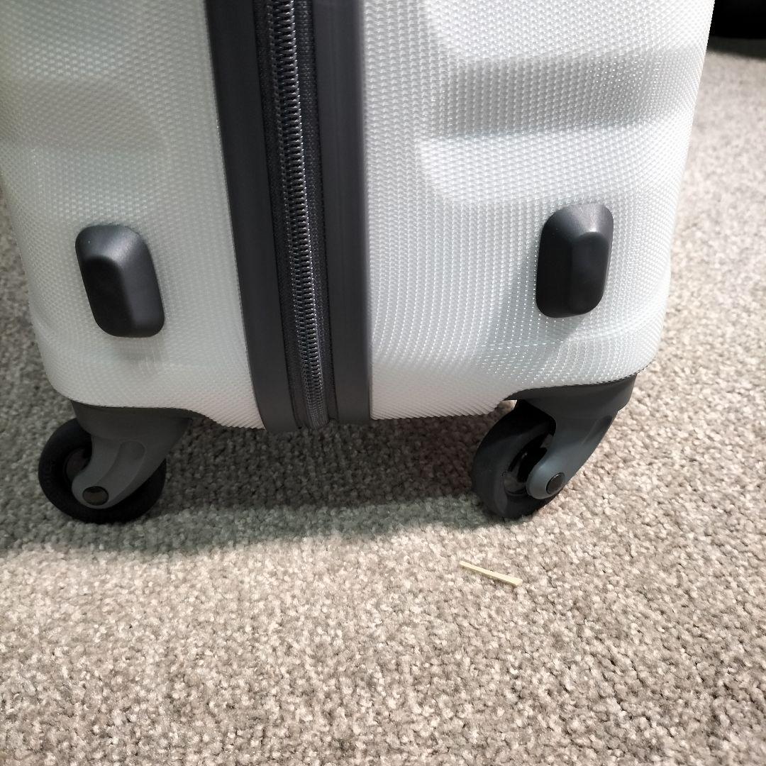 未使用品 ロンカートキャリーケース ホワイト 63L 展示品(2511A②