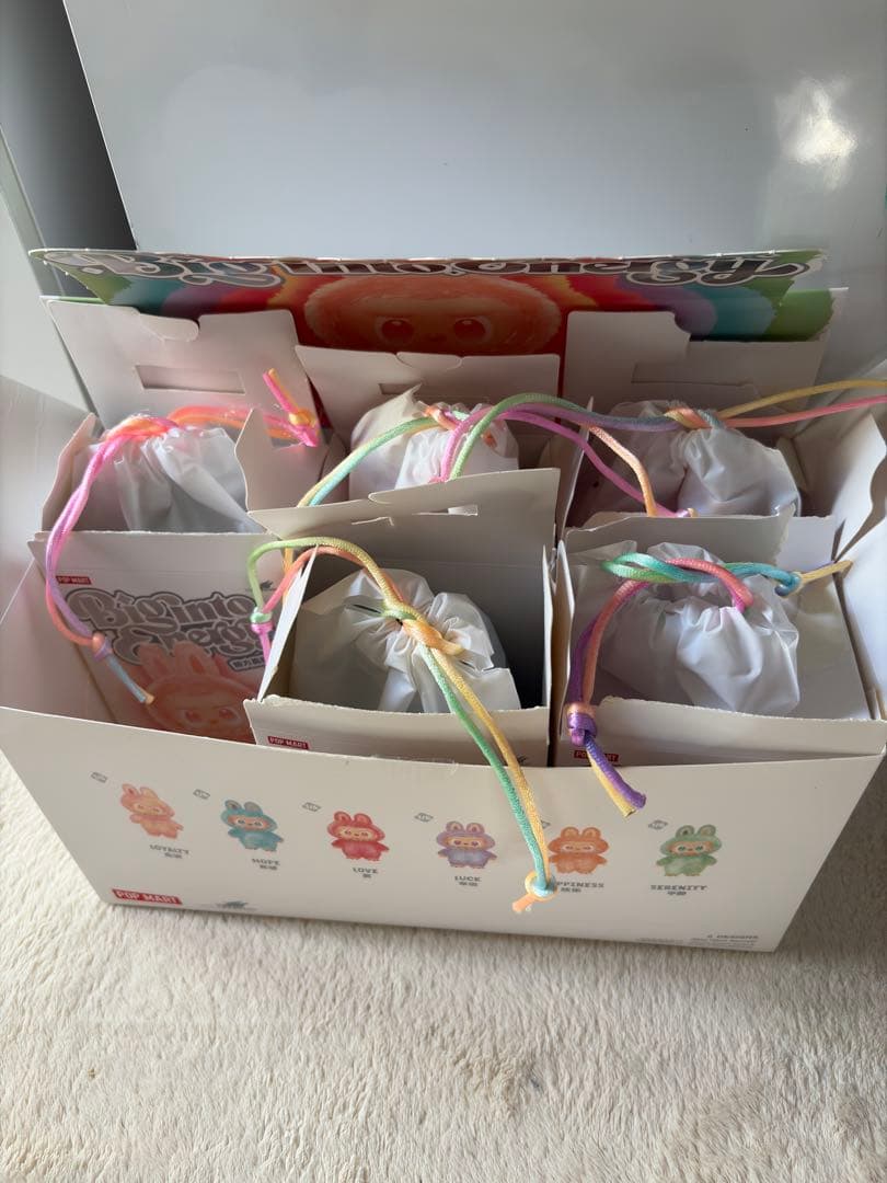 POPMART Big into Energy エナジー ラブブ 正規品