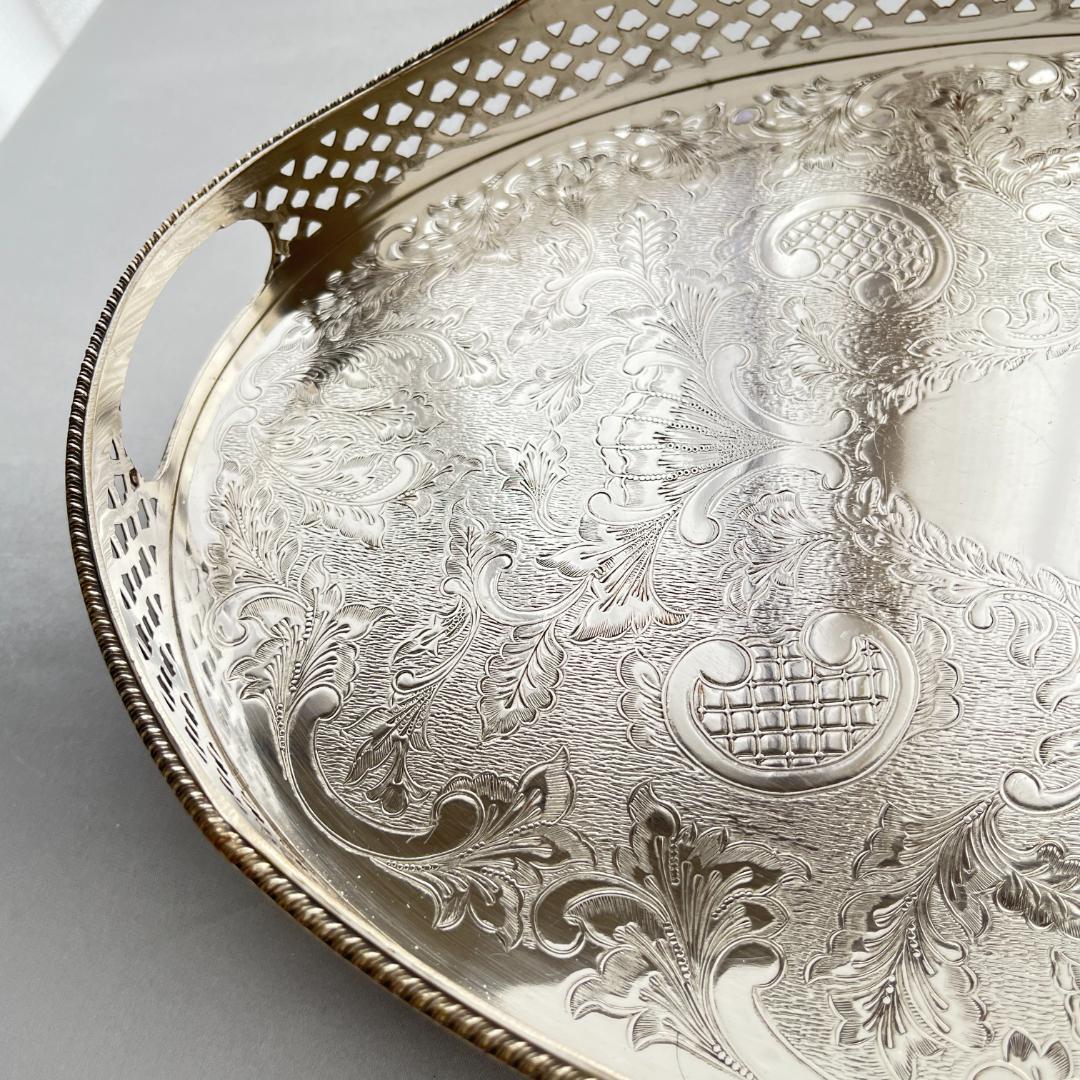 英国】ビクトリアン ギャラリートレー 40cm 装飾フット