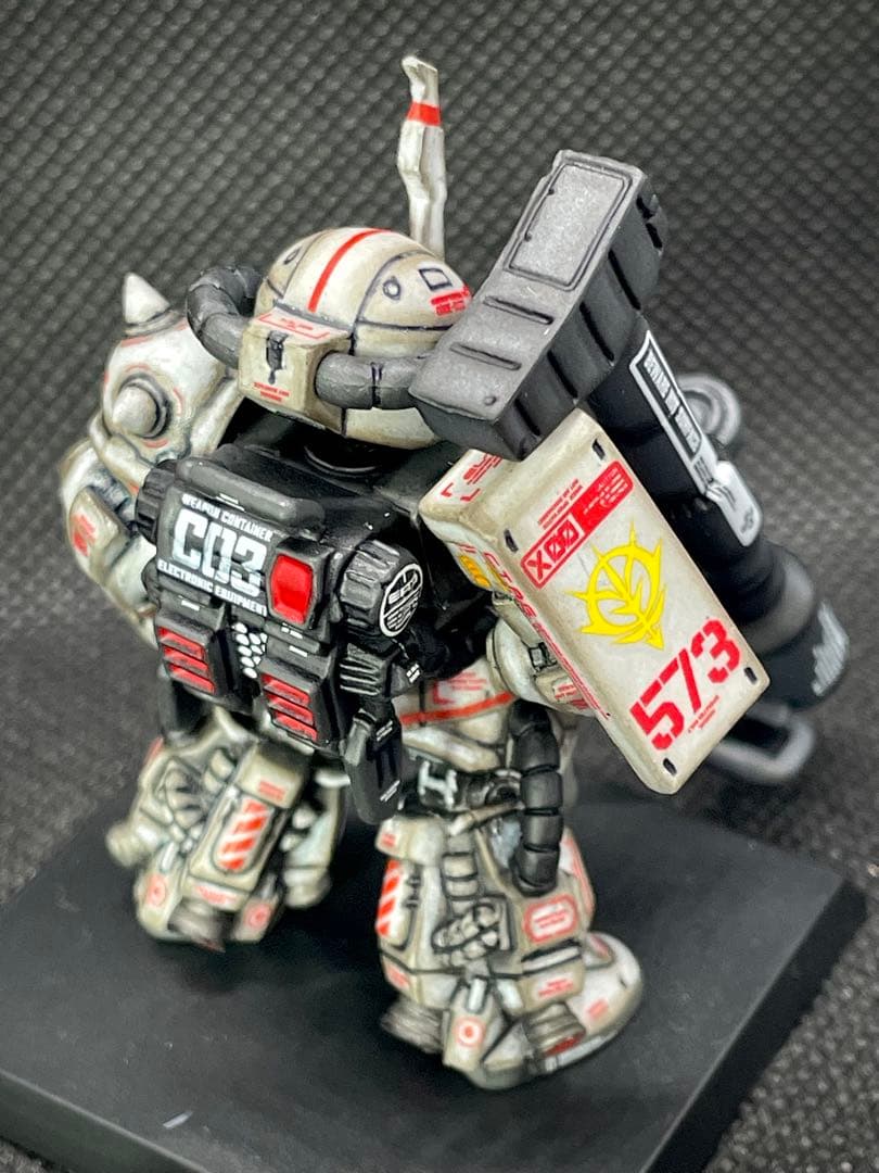 【送料無料】ガンダムコンバージ 高機動型ザクⅡ シン マツナガ専用機 リペイント