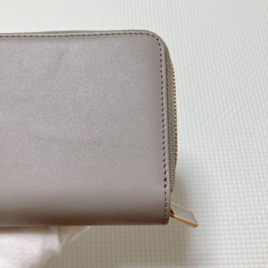 未使用　agnes b. アニエスベー レザー二つ折り財布　グレー