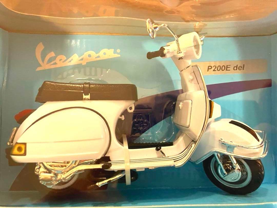 松田優作 探偵物語モデル Vespa P200E ダイキャストモデル 1:12 - メルカリ