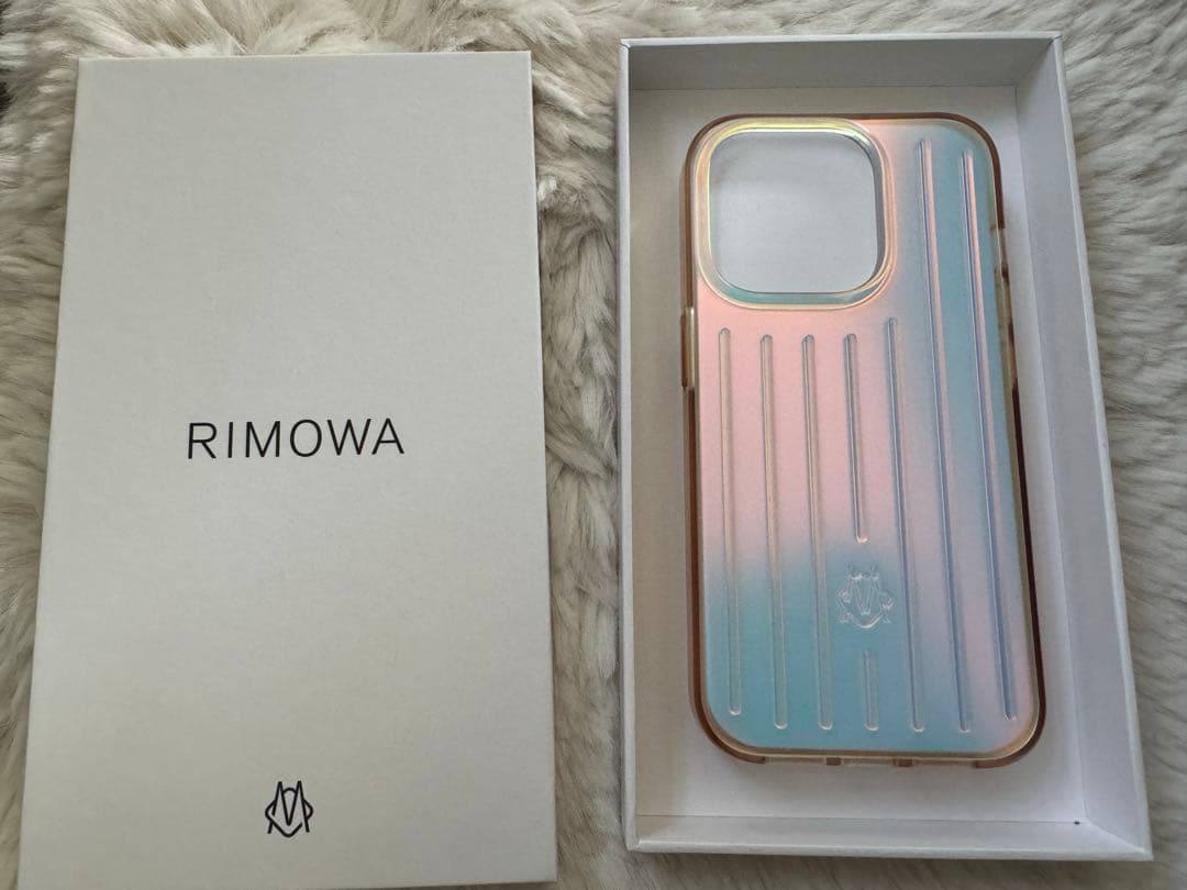 RIMOWA（リモワ）iPhone15Pro maxケース