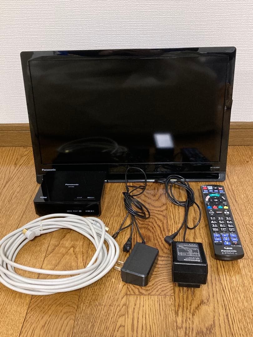 Panasonic UN-19CFB9D ポータブルテレビ