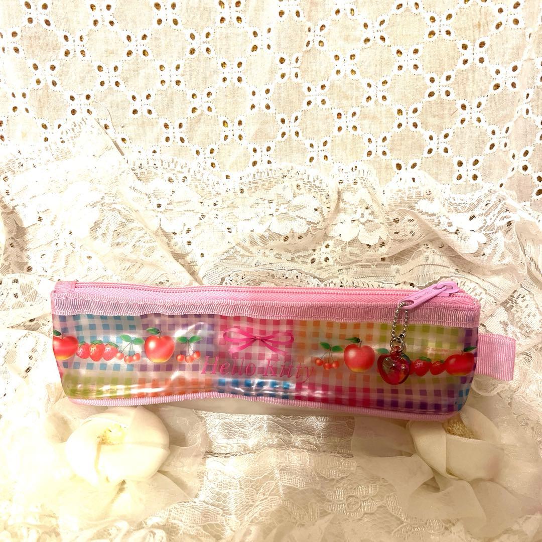 レア‼️キティ フルーツデザインペンケース ピンク りんごチャーム付き