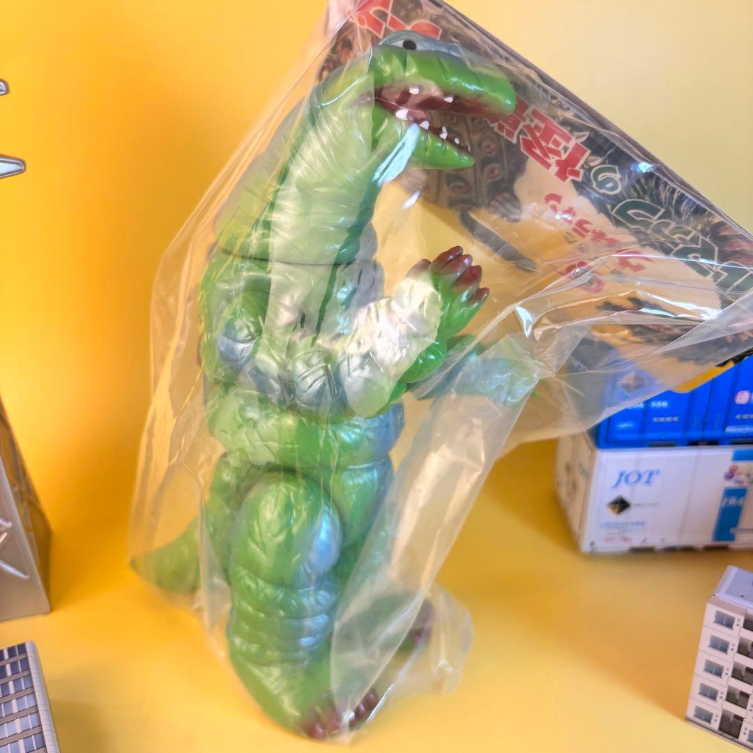 ブルマァク　デットン　グリーン　ソフビ　帰ってきたウルトラマン