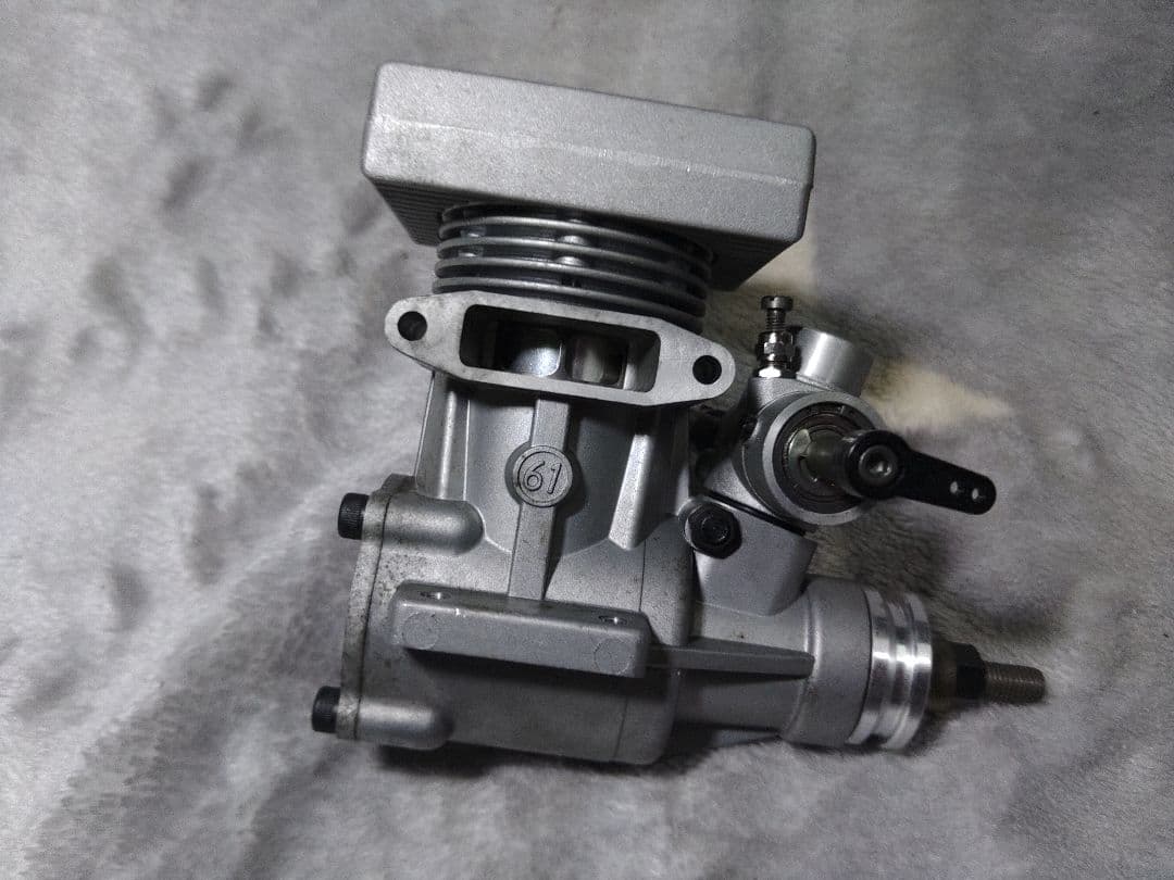 OS MAX61SFーHラジコンエンジン