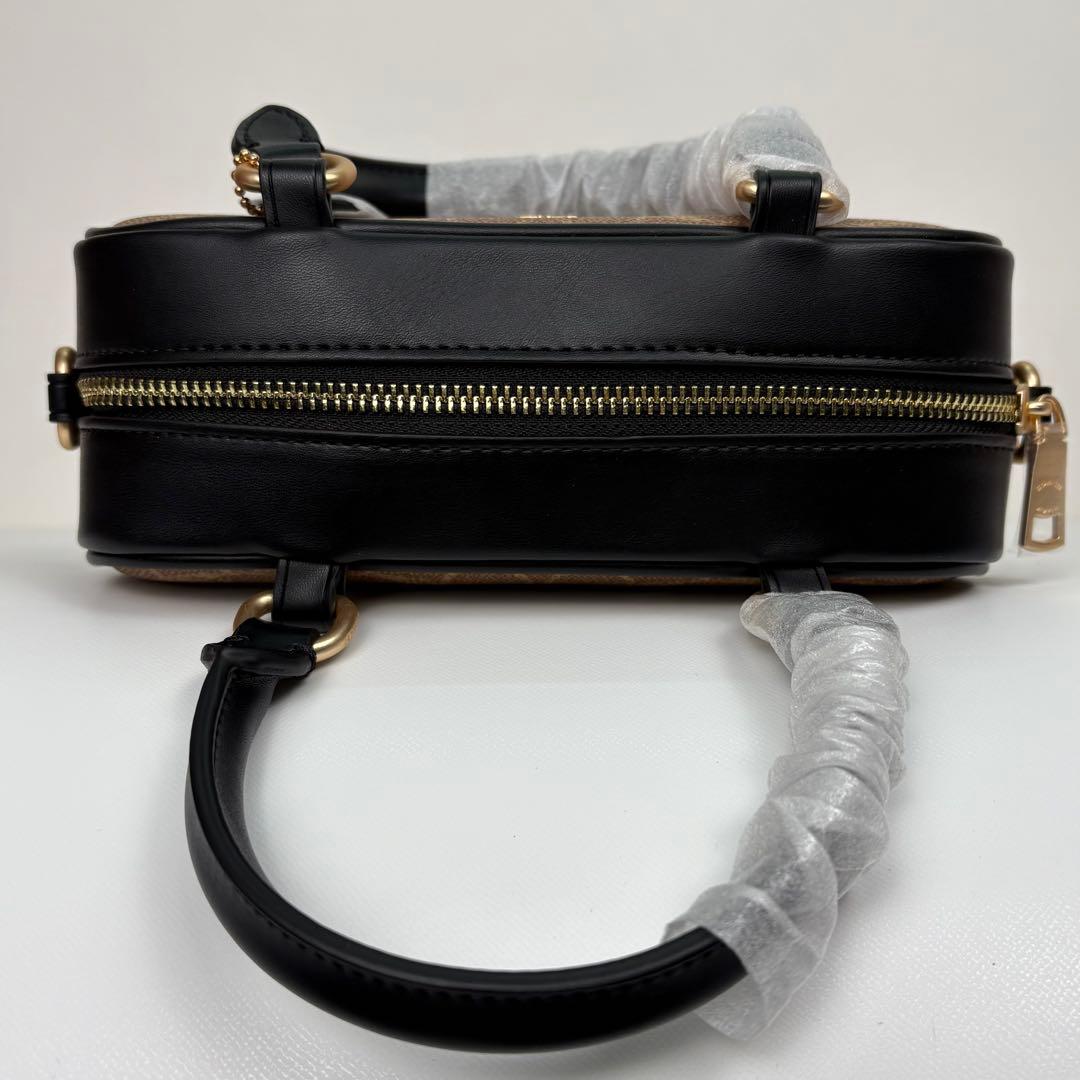 【COACH】 タグ有り サッチェル クロスボディ バッグ シグネチャー