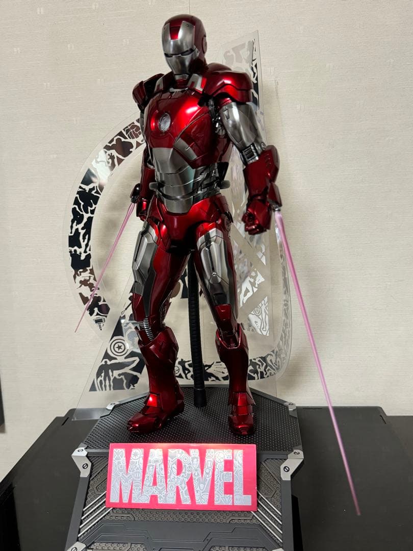 開封済み『ディズニー100』1/6スケール アイアンマン・マーク7