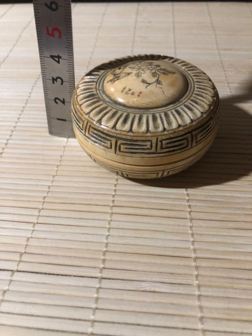 香盒子 天然素材 香具 賞物 古美術 収蔵品 彫刻品 香入れ