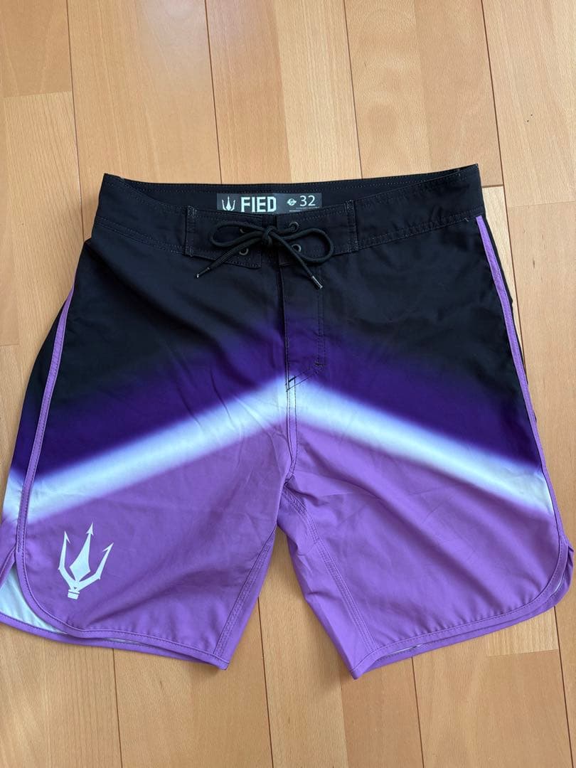 FIEDサーフパンツ フィジーク サイズ32 紫・黒
